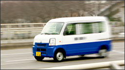 �X�^�b�t�͓s�������񂵂Ă��܂�